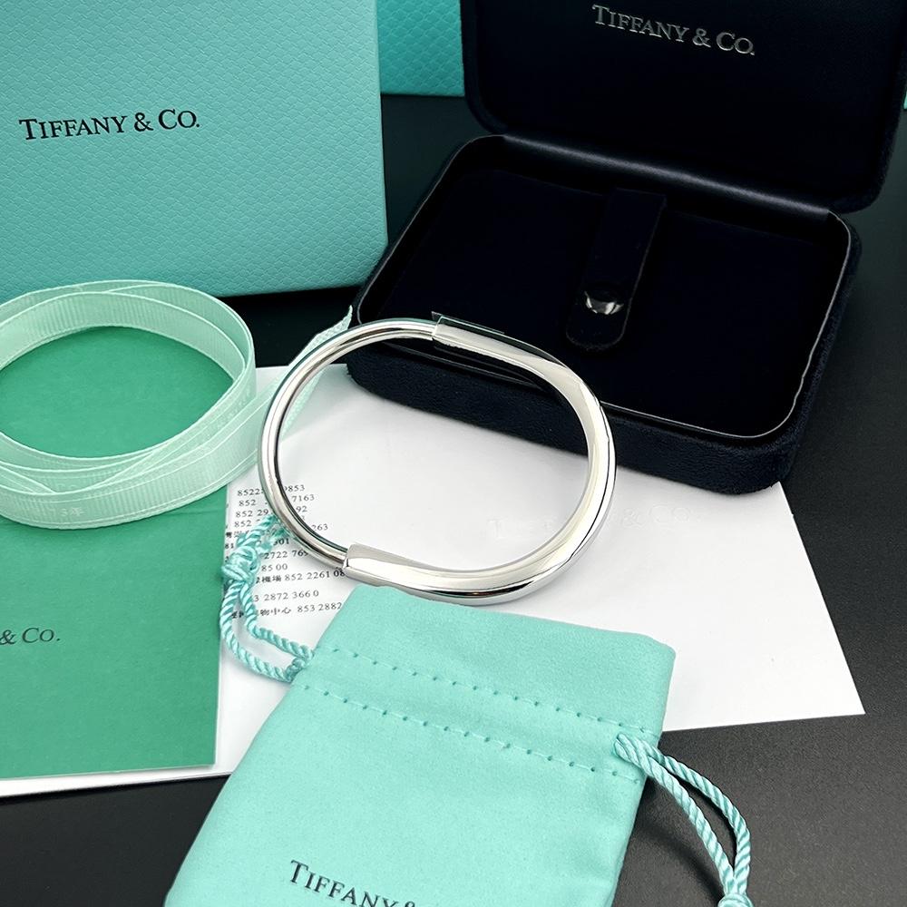 Tiffany&CO Lock Bangle In White Gold - FashionPlug