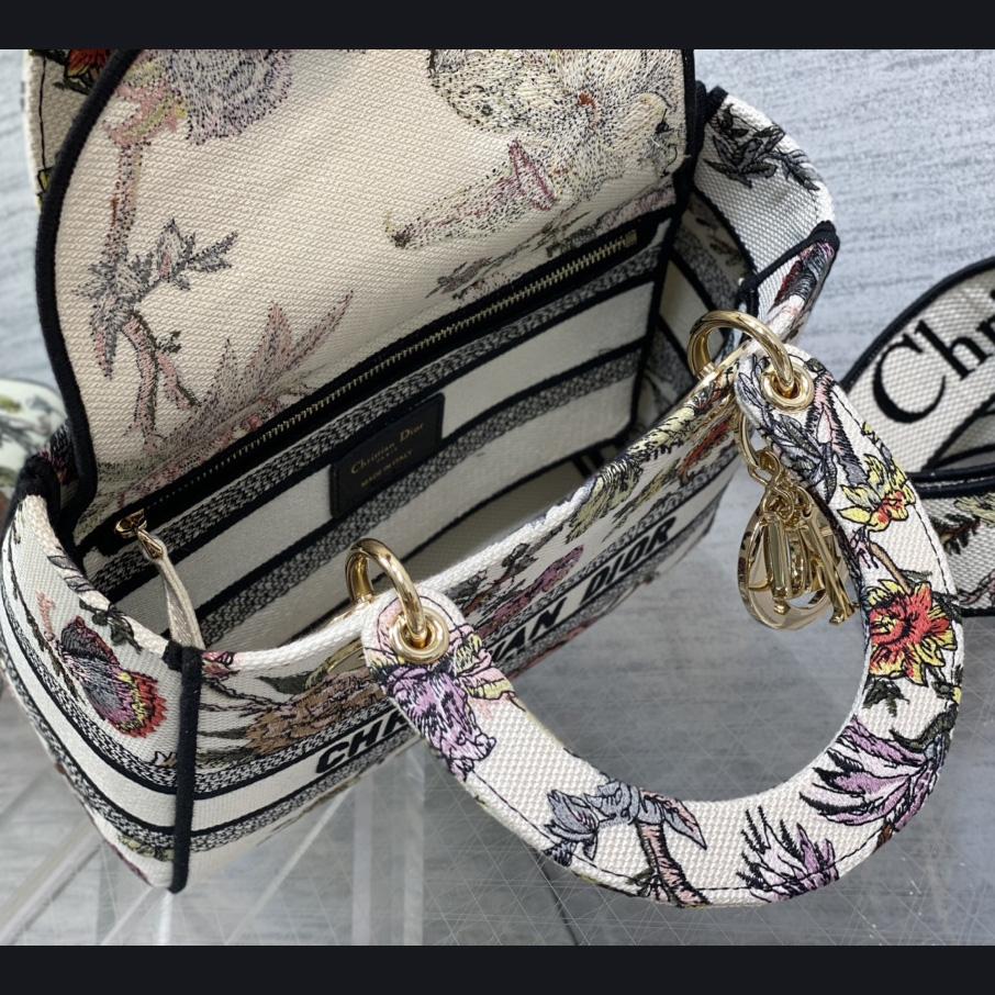Dior Medium Lady D-lite Bag - FashionPlug