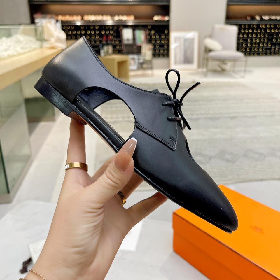 Hermes Lace-Up Shoes - FashionPlug