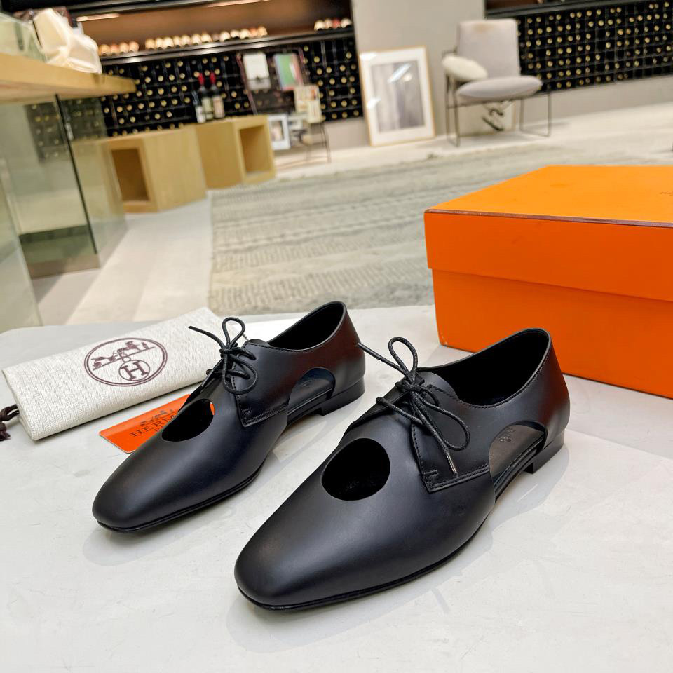 Hermes Lace-Up Shoes - FashionPlug