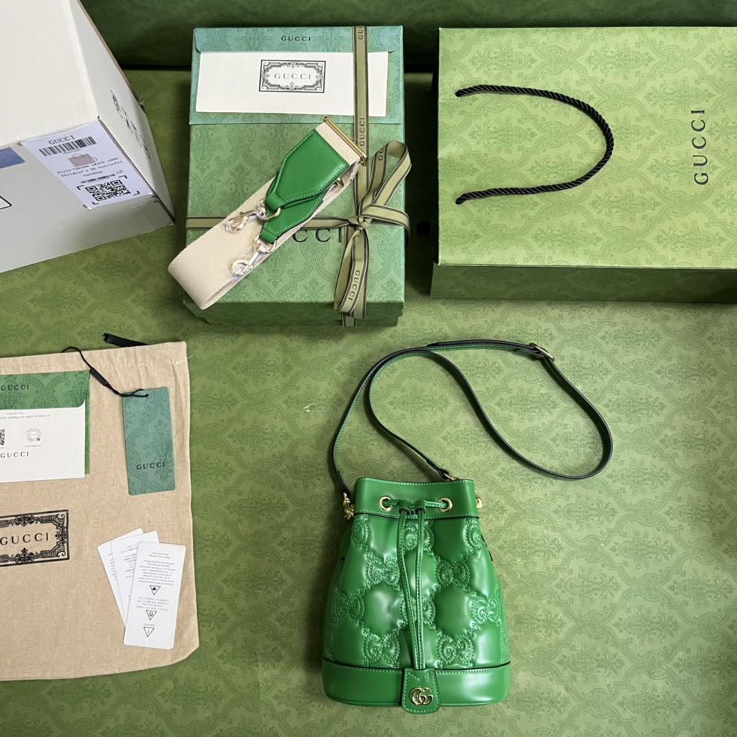 Gucci GG Matelassé Bucket Bag (17*20*10cm) - FashionPlug