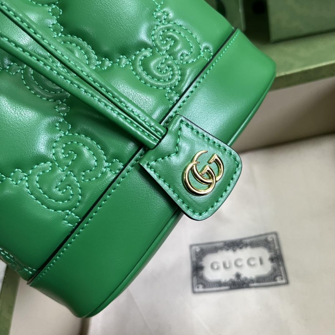 Gucci GG Matelassé Bucket Bag (17*20*10cm) - FashionPlug