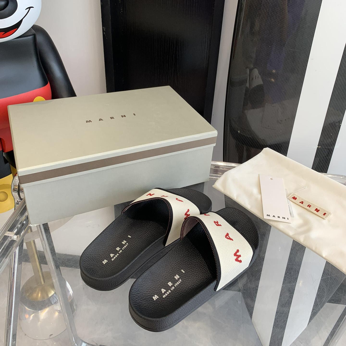 Marni Beige Logo Jacquard Rubber Slide - FashionPlug