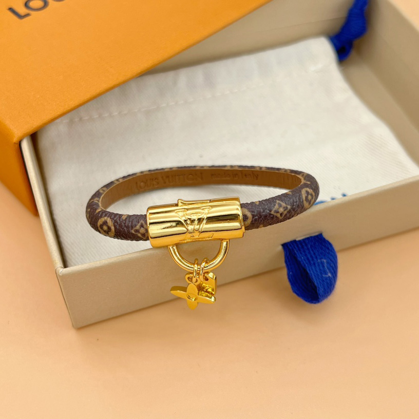 Louis Vuitton LV For You And Me Bracelet     M8074E - FashionPlug