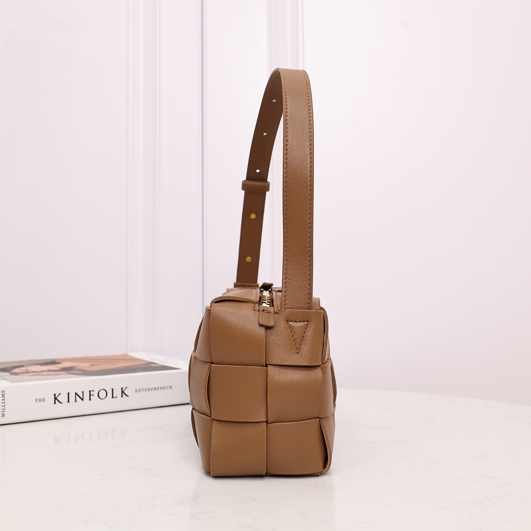 Bottega Veneta Brick Cassette - FashionPlug