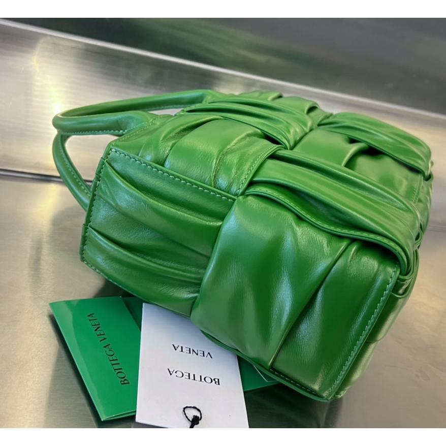 Bottega Veneta Mini Arco Tote Bag - FashionPlug