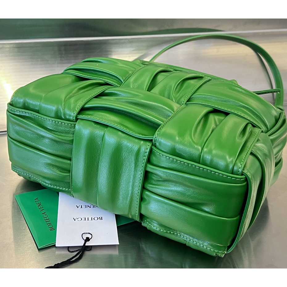 Bottega Veneta Mini Arco Tote Bag - FashionPlug