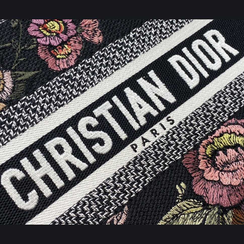 Dior Medium Lady D-lite Bag - FashionPlug