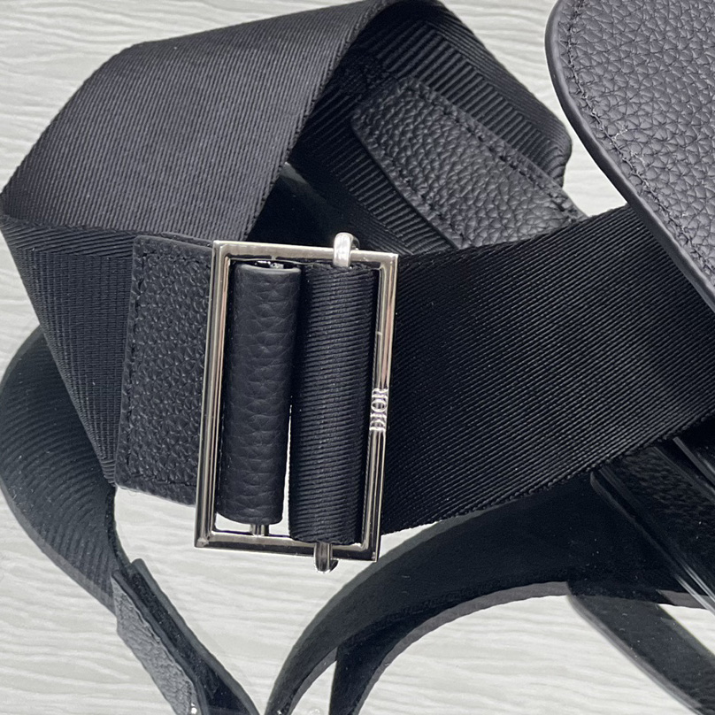Dior Saddle Pouch - FashionPlug