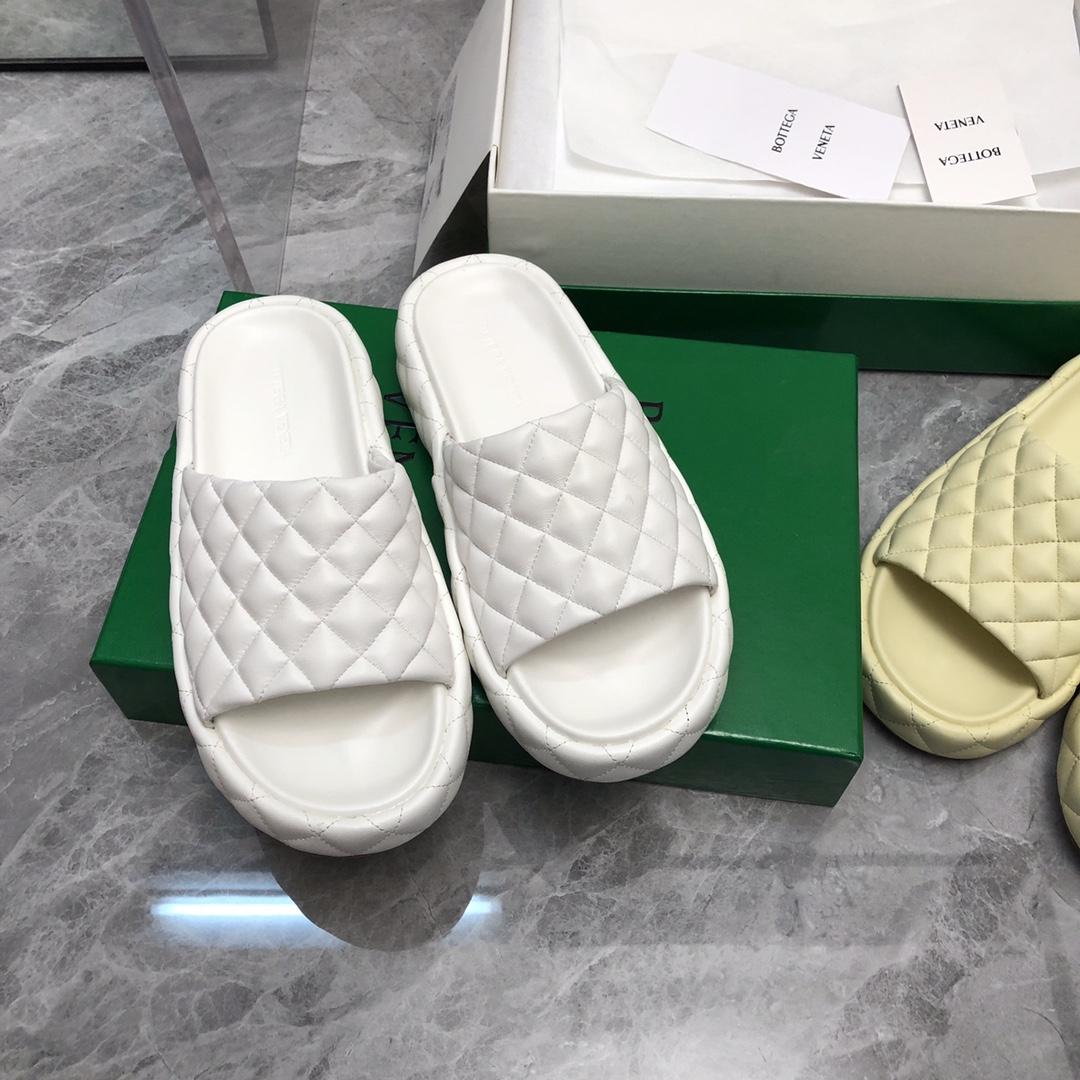 Bottega Veneta Padded  - FashionPlug