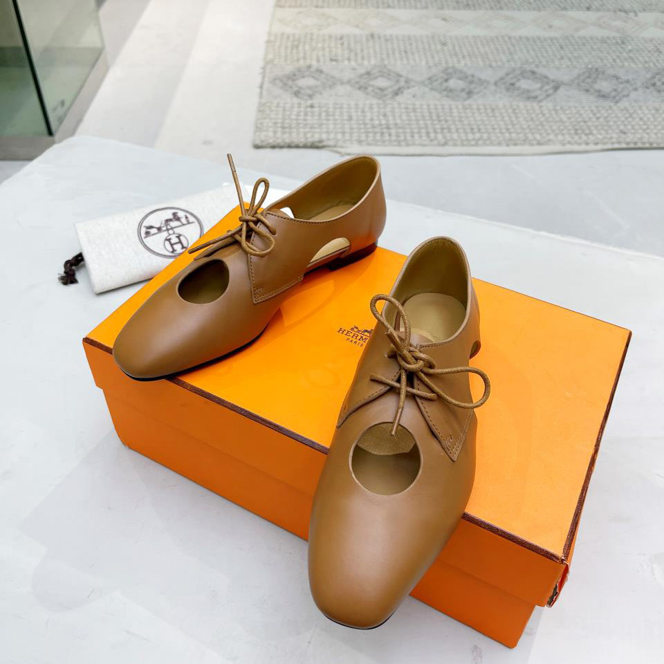 Hermes Lace-Up Shoes - FashionPlug