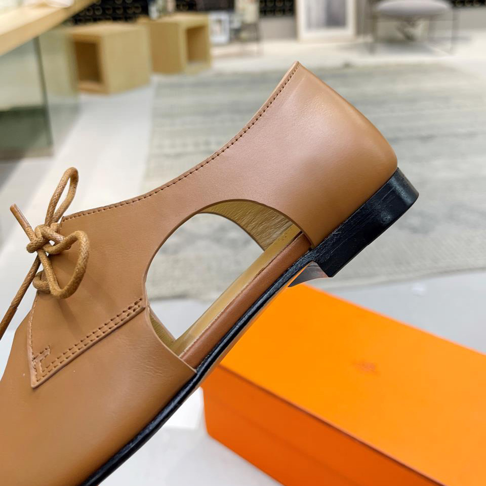Hermes Lace-Up Shoes - FashionPlug
