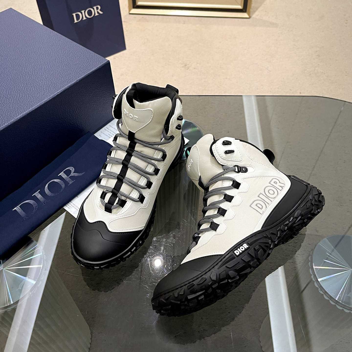 Dior  Diorizon Hiking Ankle Boot - FashionPlug