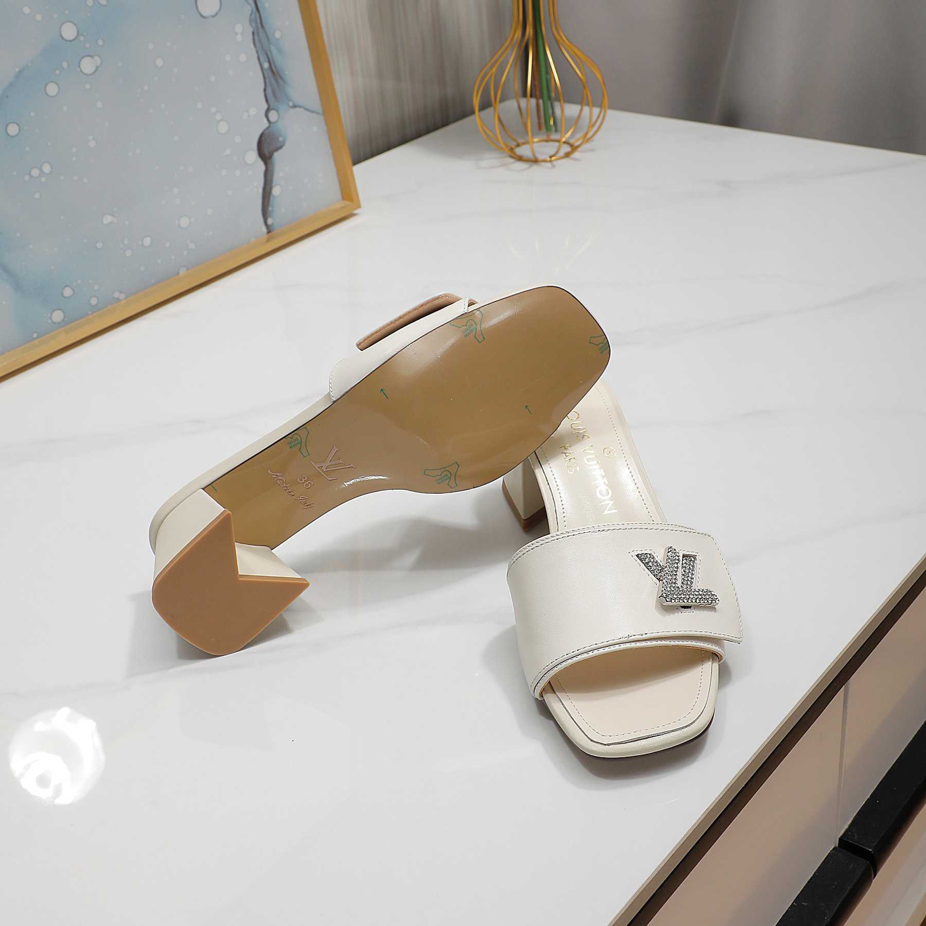 Louis Vuitton Shake Mule     1AB2PD - FashionPlug