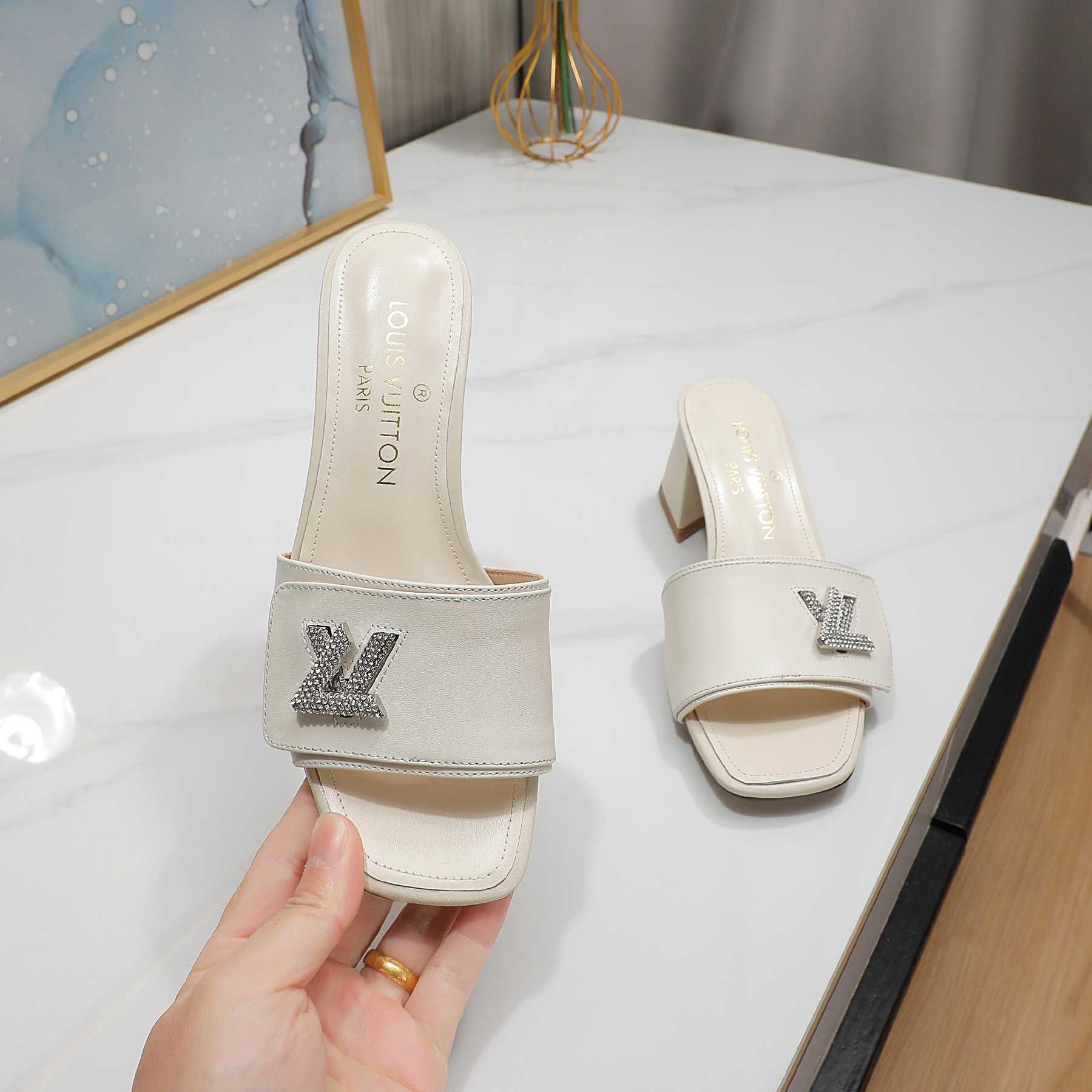 Louis Vuitton Shake Mule     1AB2PD - FashionPlug