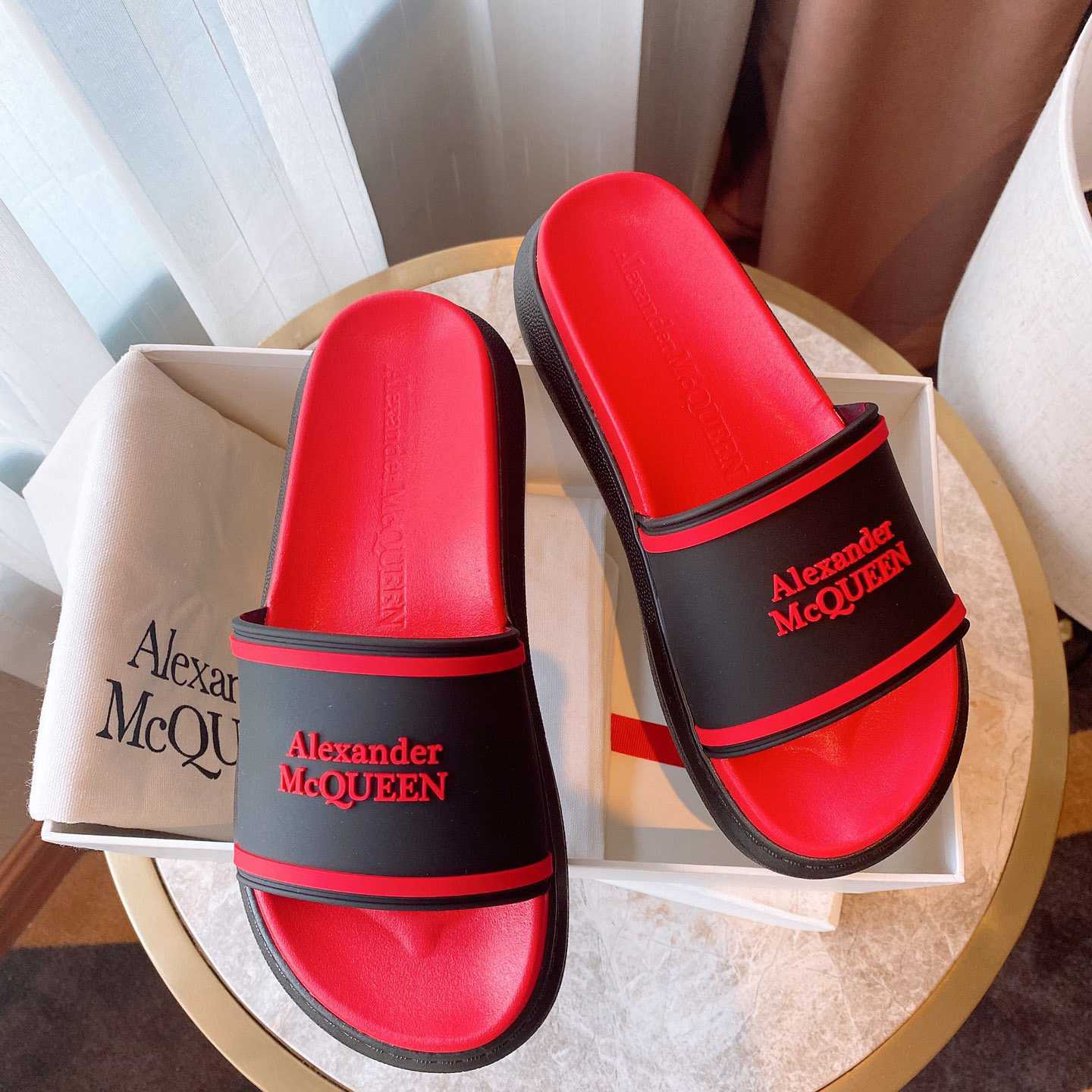 Alexander Mqueen Oversized Hybrid Signature Slide In Black - FashionPlug