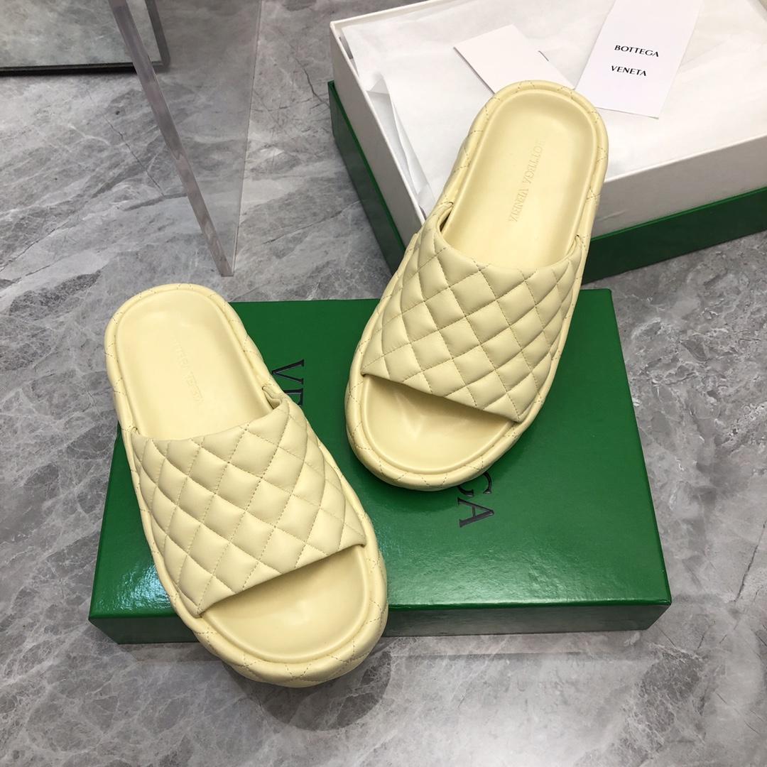 Bottega Veneta Padded  - FashionPlug