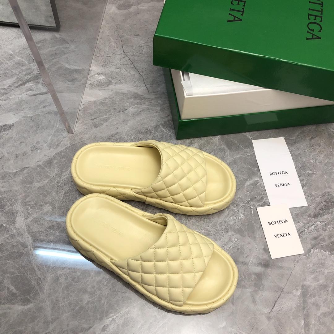 Bottega Veneta Padded  - FashionPlug