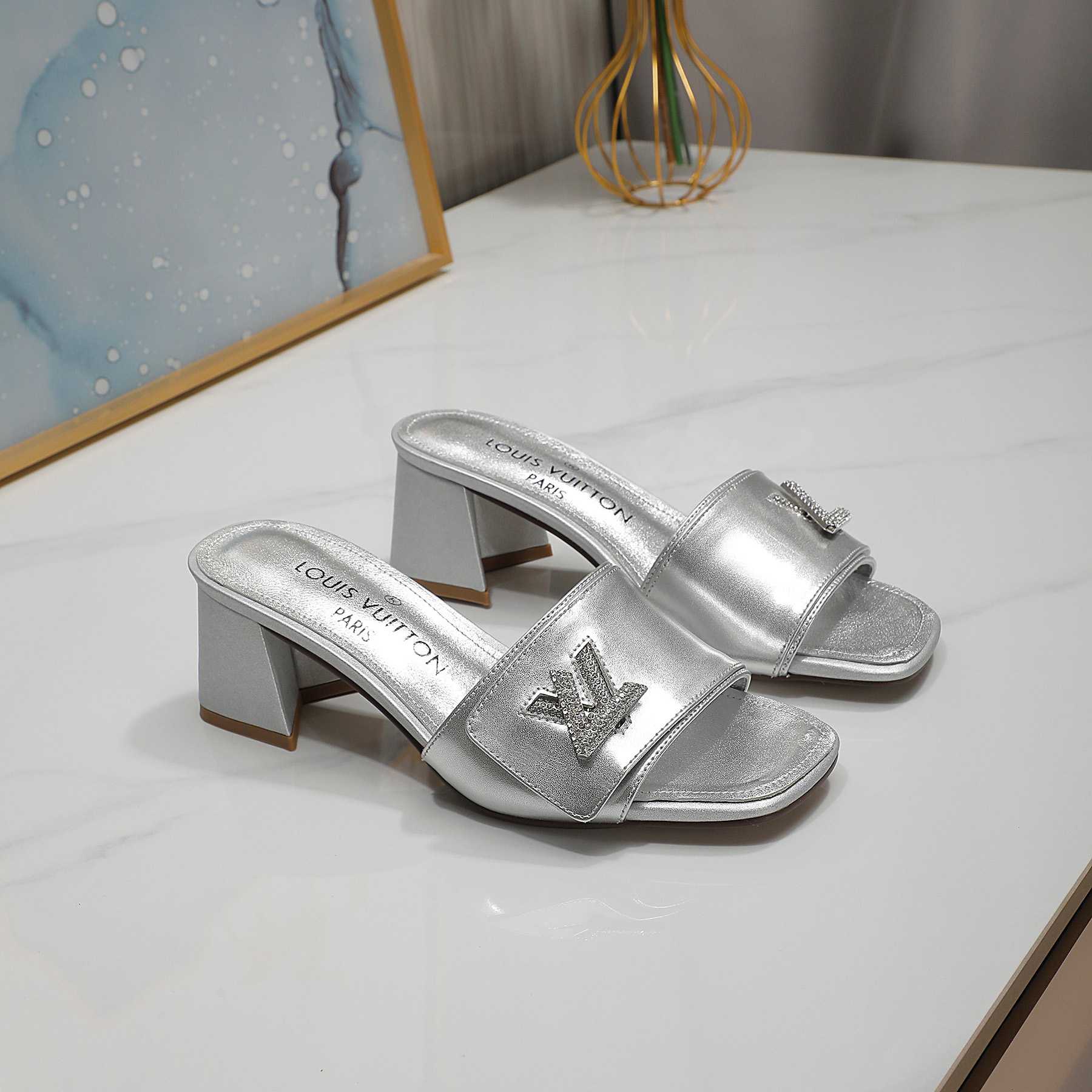 Louis Vuitton Shake Mule     1AB2PD - FashionPlug
