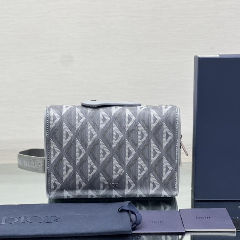 Dior Lingot Toiletry Case - FashionPlug