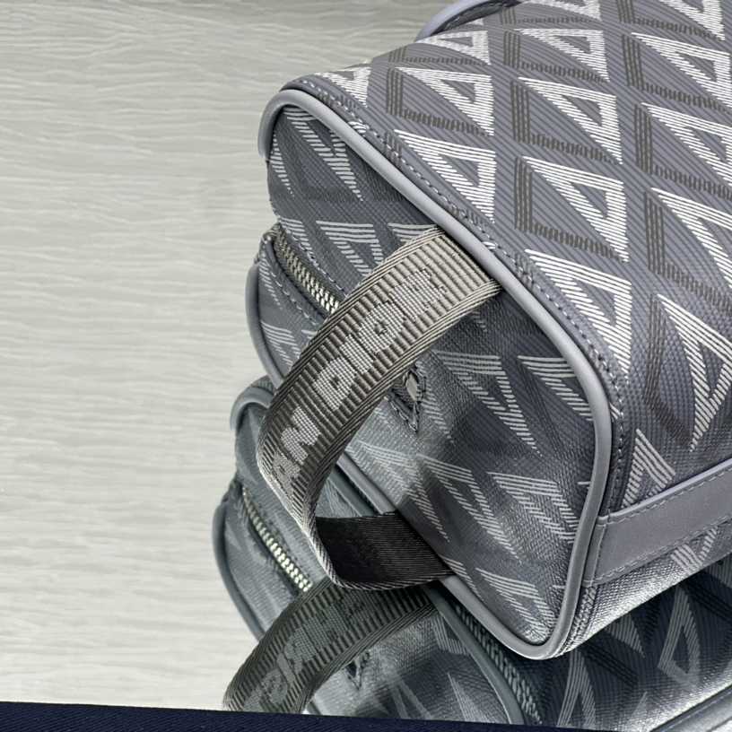 Dior Lingot Toiletry Case - FashionPlug
