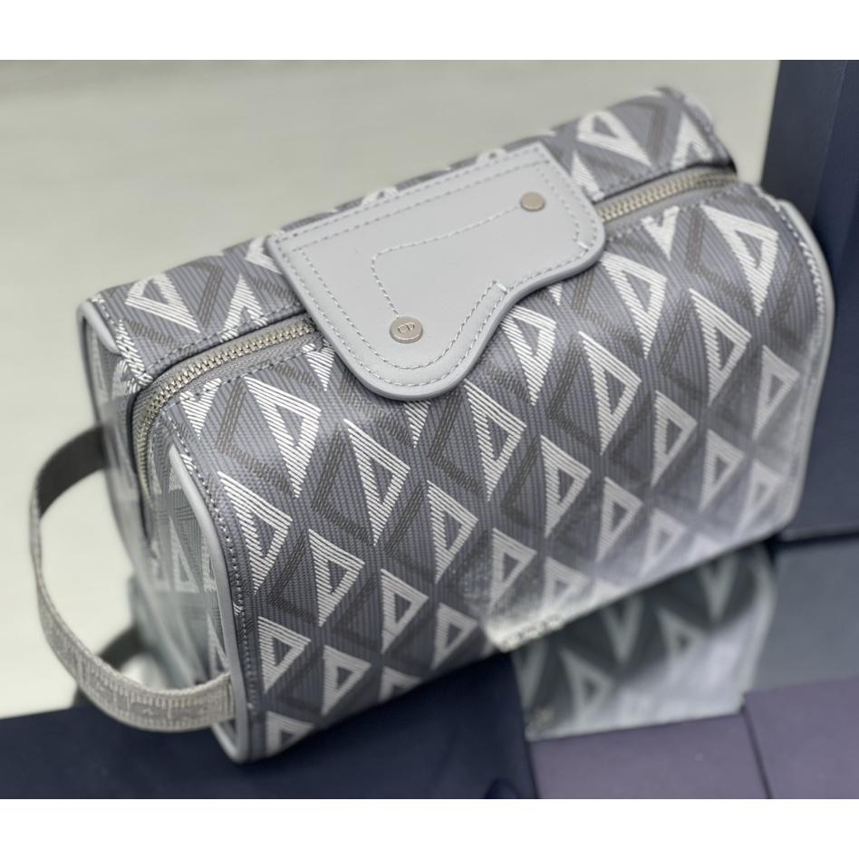 Dior Lingot Toiletry Case - FashionPlug
