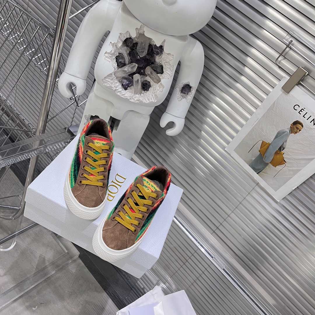 Dior D-Tears Sneaker - FashionPlug