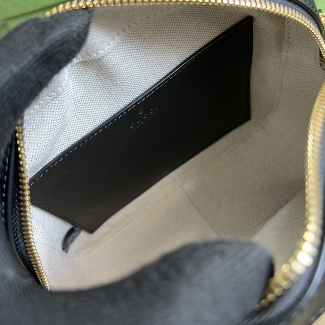 Gucci GG Matelassé Small Bag(21.5-17-7.5cm) - FashionPlug