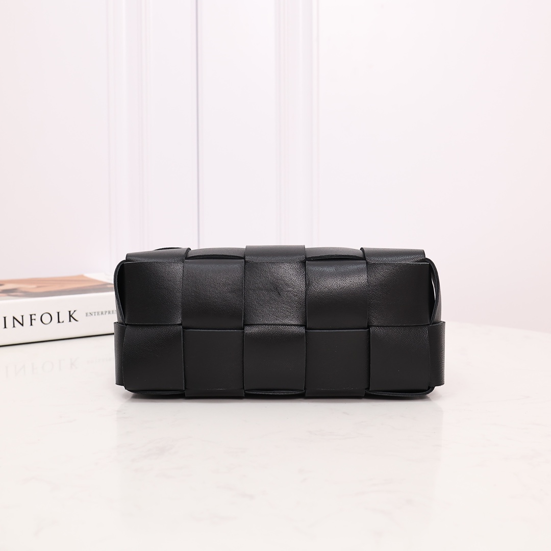 Bottega Veneta Small Brick Cassette - FashionPlug