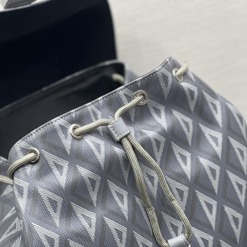 Dior Hit The Road Backpack - FashionPlug