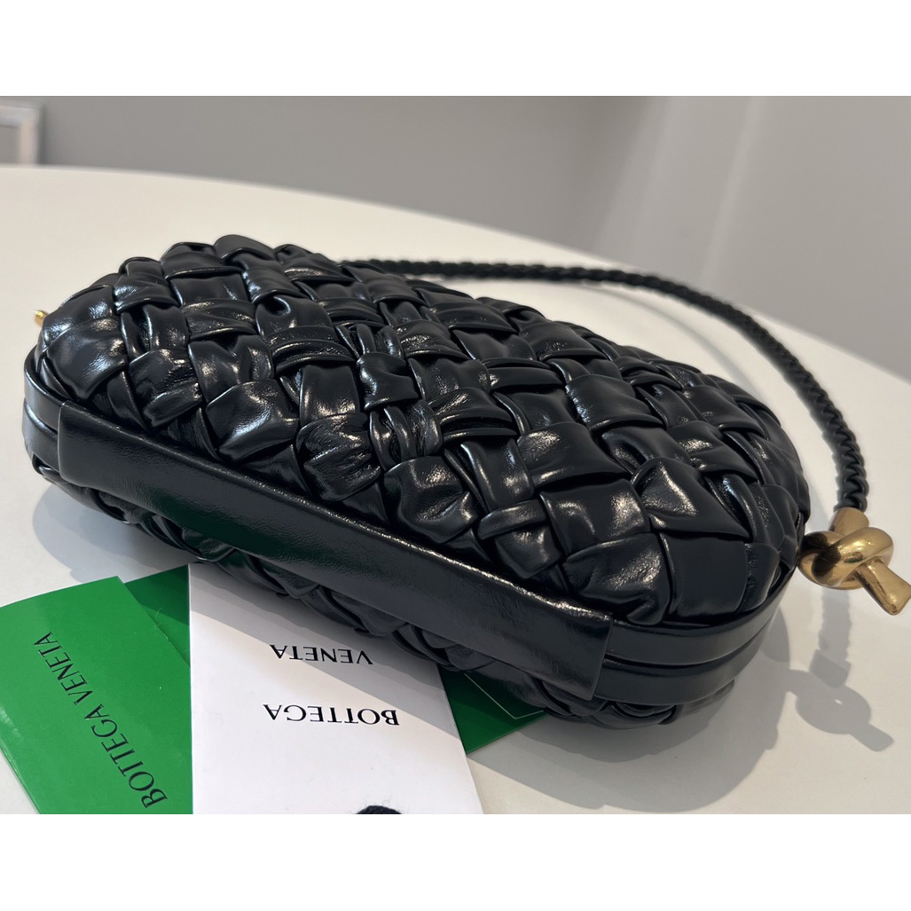 Bottega Veneta Knot On Strap - FashionPlug