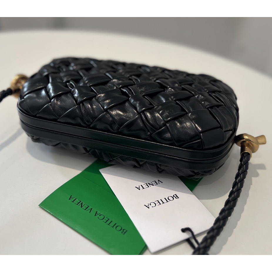 Bottega Veneta Knot On Strap - FashionPlug