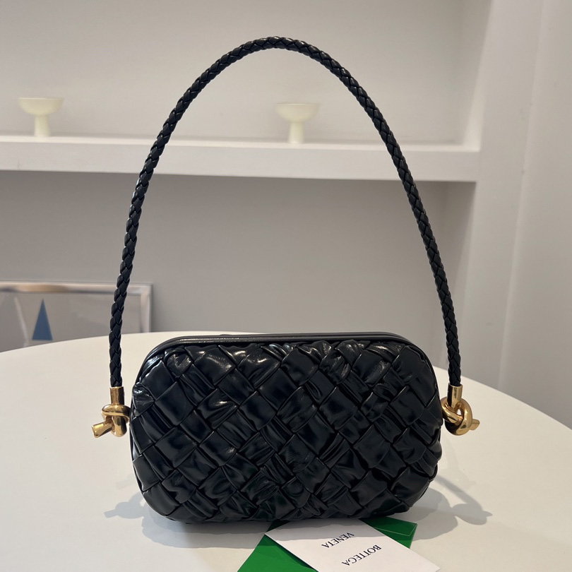 Bottega Veneta Knot On Strap - FashionPlug
