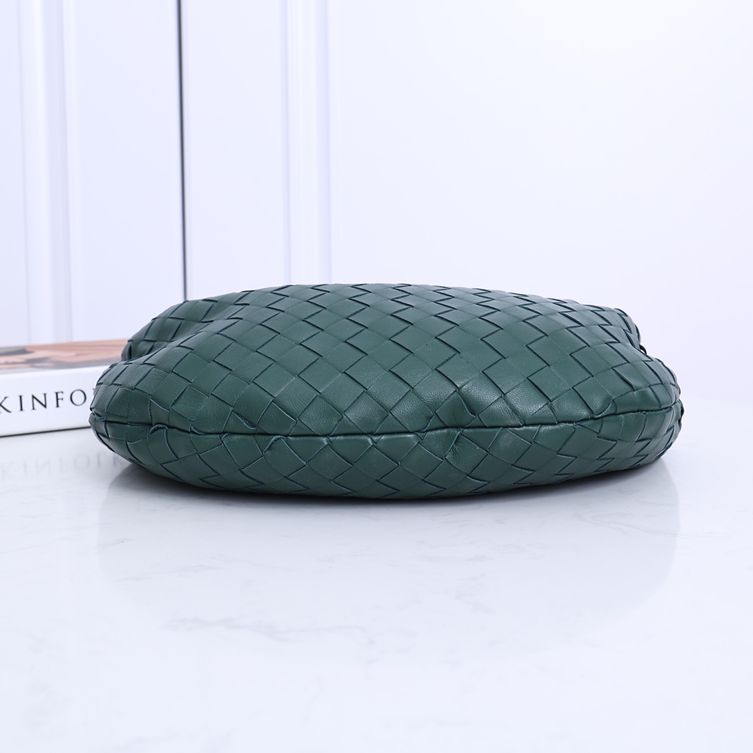 Bottega Veneta Teen Jodie - FashionPlug