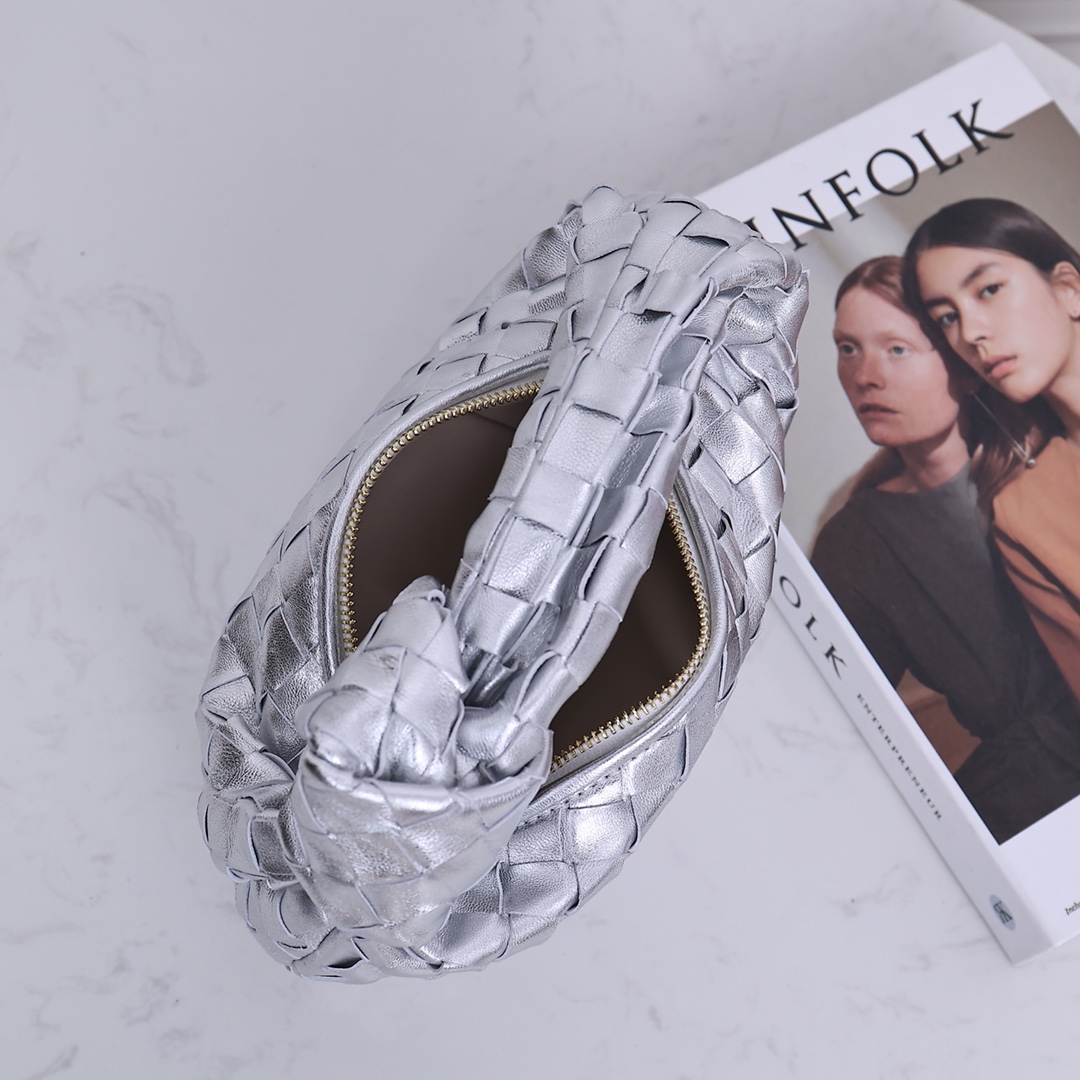 Bottega Veneta Mini Jodie - FashionPlug