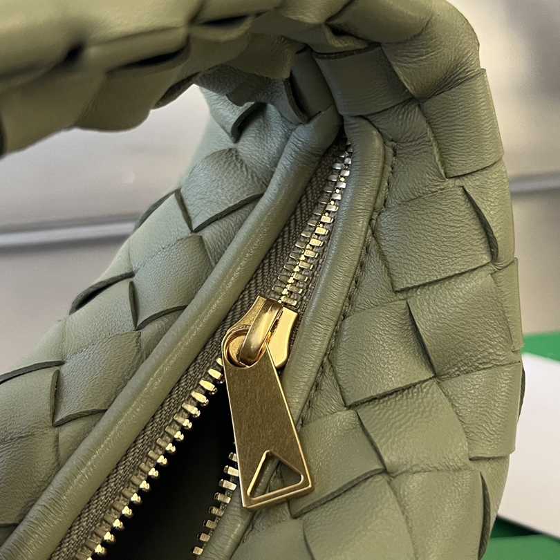 Bottega Veneta Candy Jodie - FashionPlug