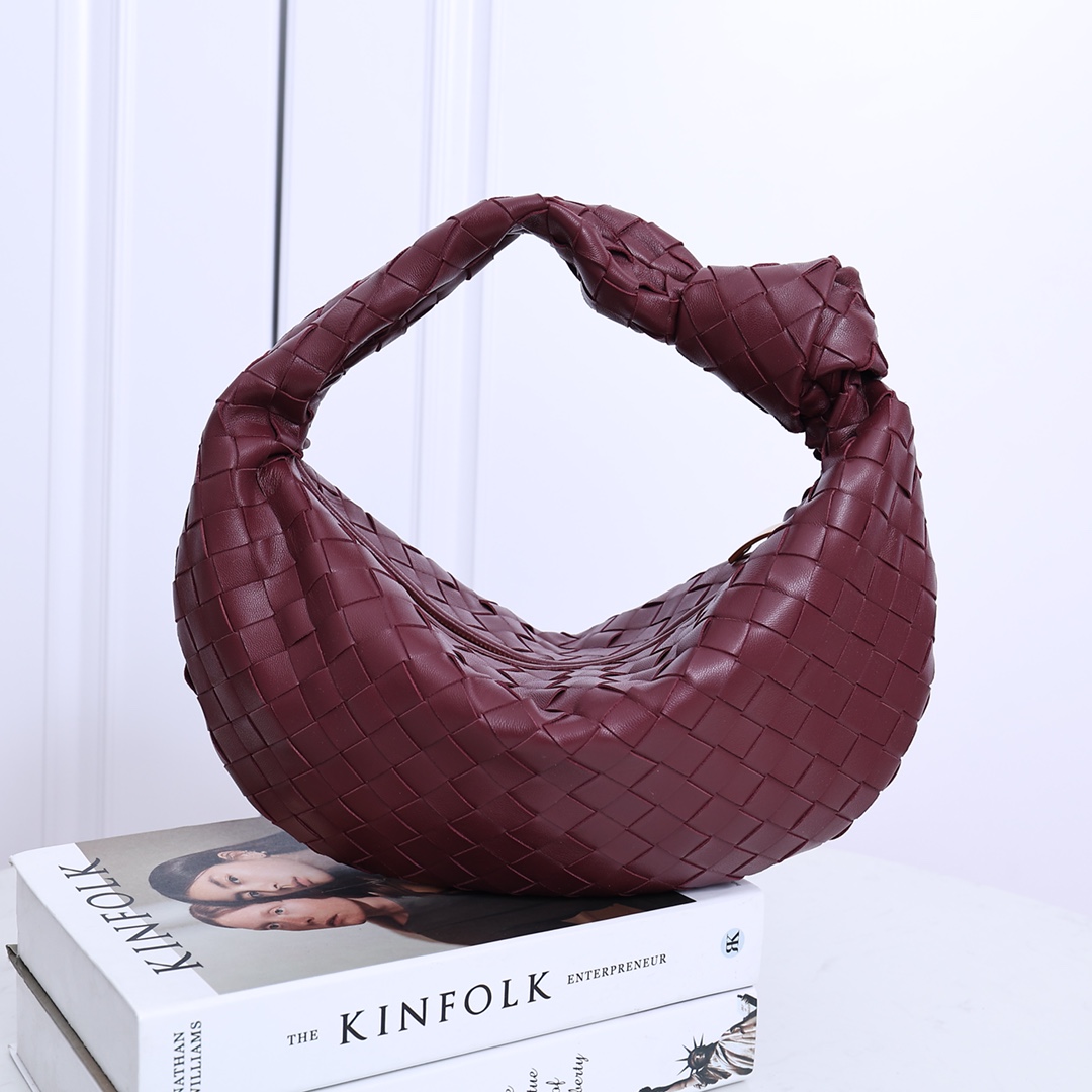 Bottega Veneta Teen Jodie - FashionPlug
