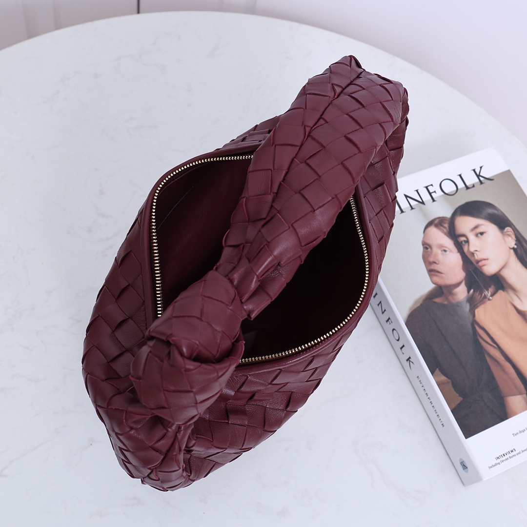 Bottega Veneta Teen Jodie - FashionPlug