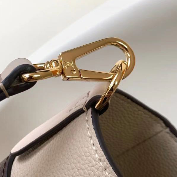 Louis Vuitton On My Side MM Tote Bag (30.5 x 24.5 x 14 cm)     M58485 - FashionPlug