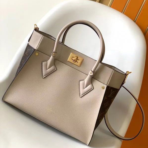 Louis Vuitton On My Side MM Tote Bag (30.5 x 24.5 x 14 cm)     M58485 - FashionPlug