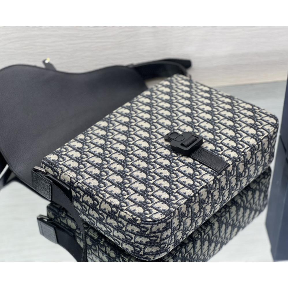 Dior Saddle Messenger Bag - FashionPlug