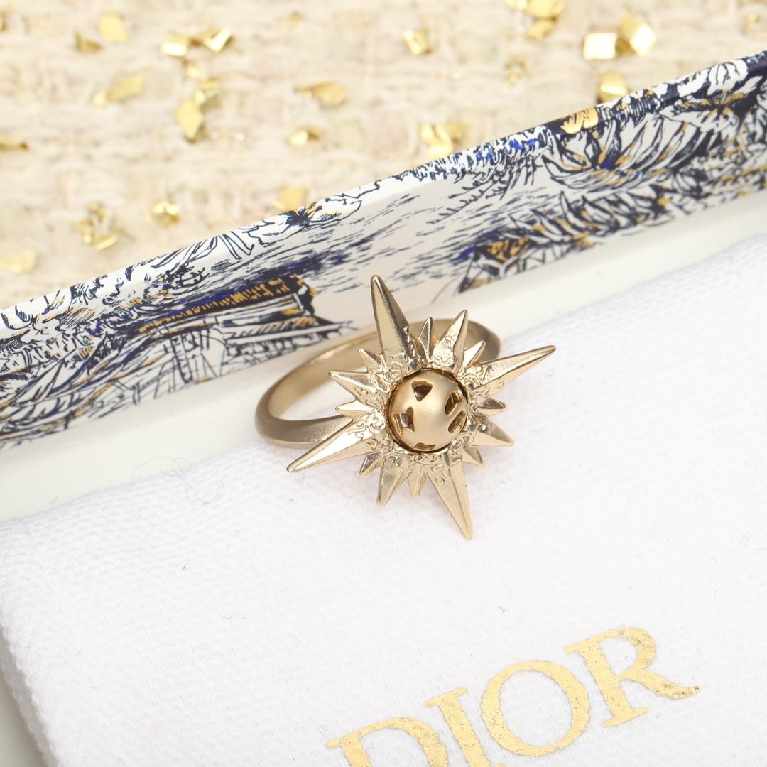 Dior Rings - FashionPlug