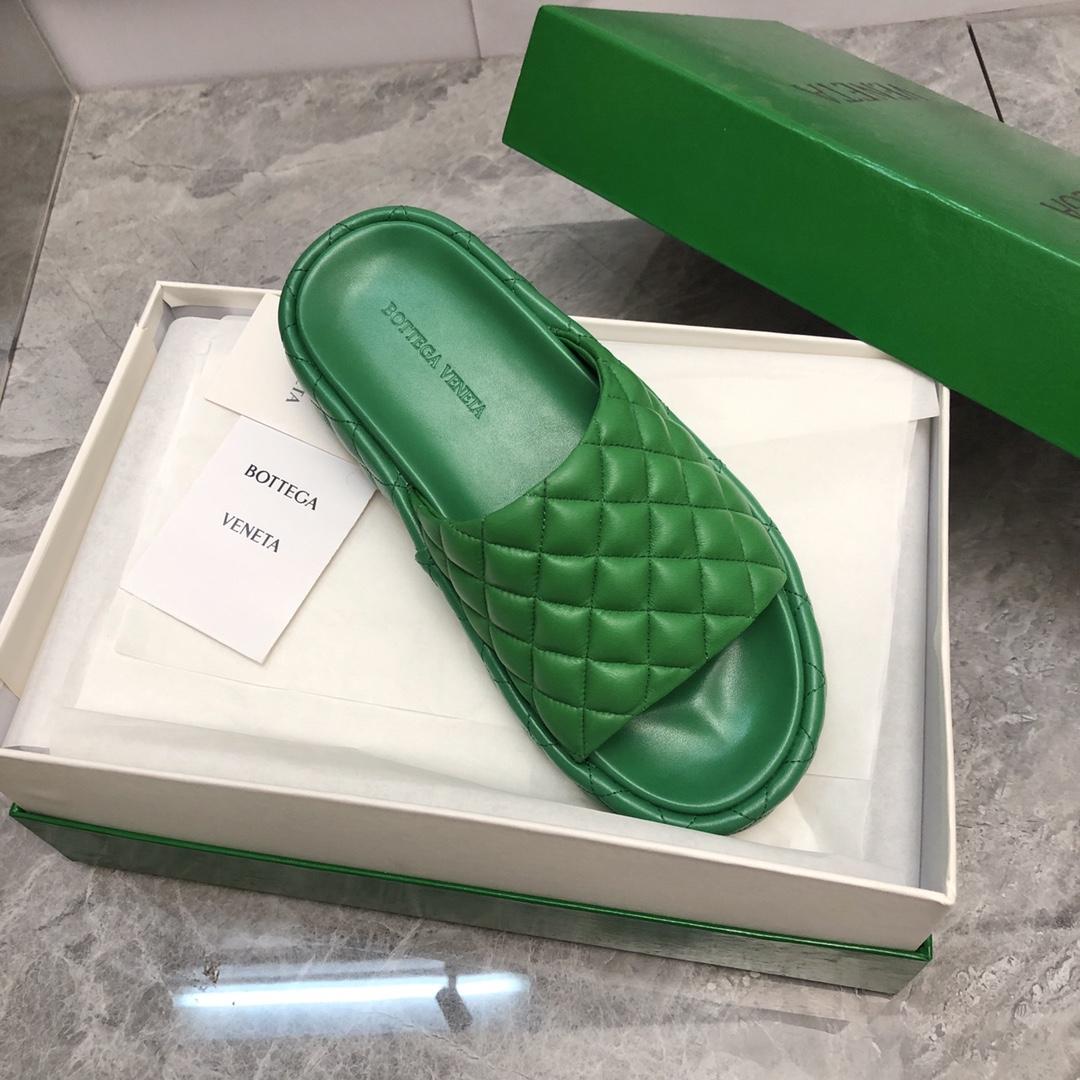 Bottega Veneta Padded  - FashionPlug