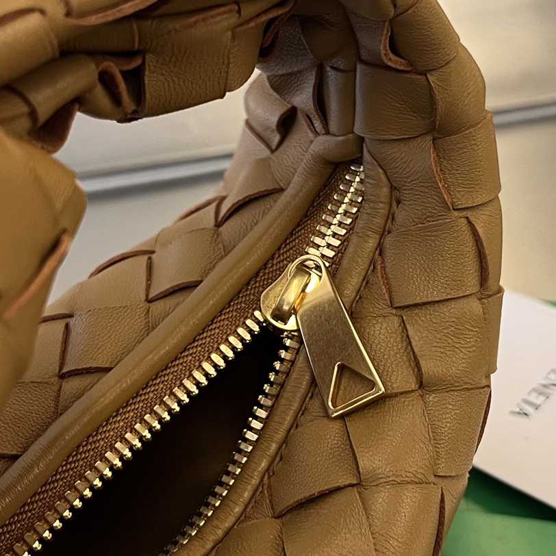 Bottega Veneta Candy Jodie - FashionPlug