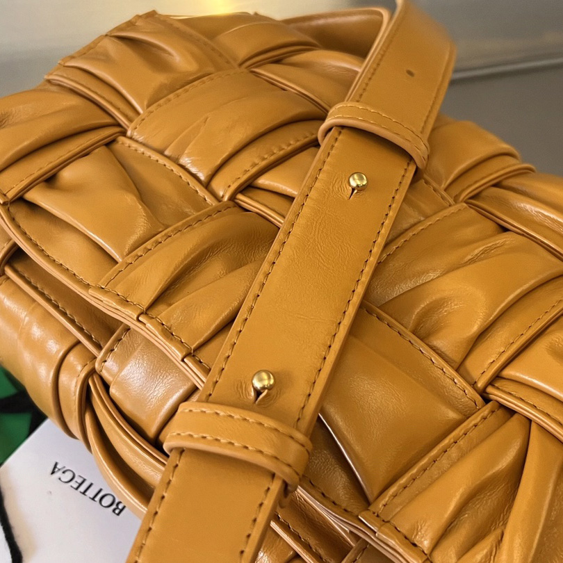 Bottega Veneta Cassette Foulard Intreccio Leather Cross-Body Bag - FashionPlug