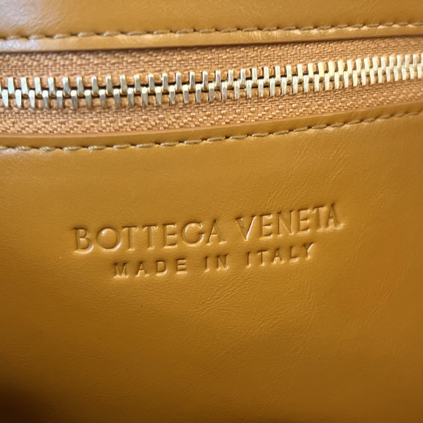 Bottega Veneta Cassette Foulard Intreccio Leather Cross-Body Bag - FashionPlug