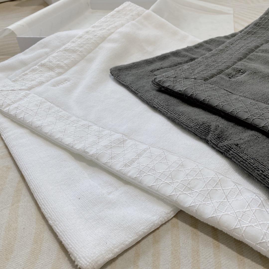 Dior Bath Mat - FashionPlug