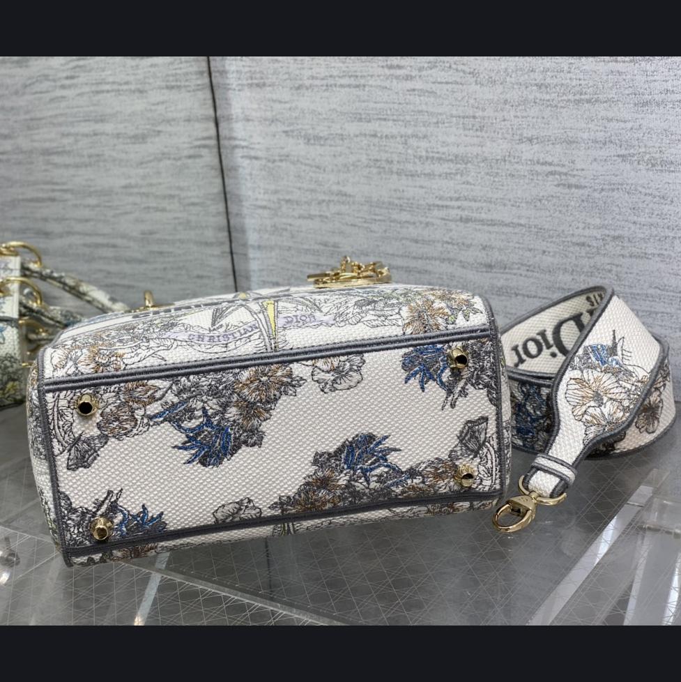 Dior Medium Lady D-lite Bag - FashionPlug