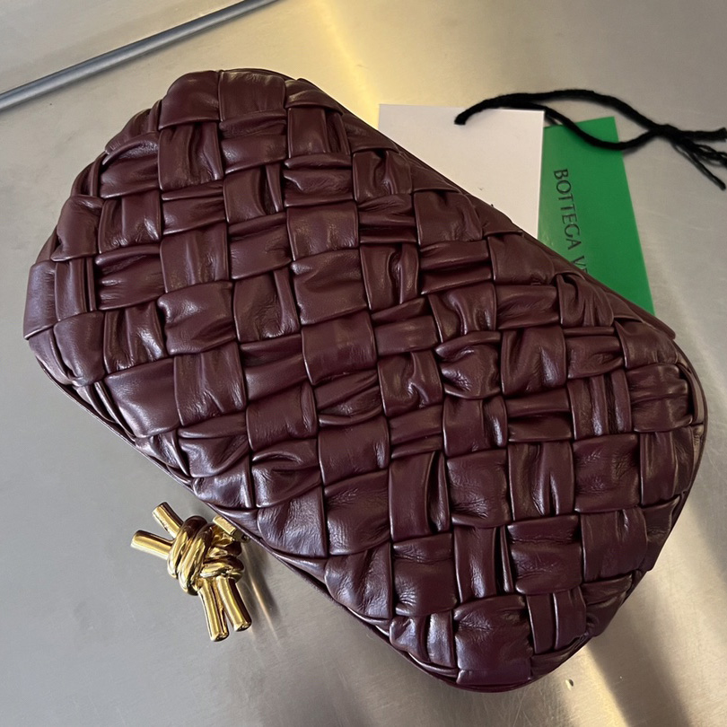 Bottega Veneta Knot - FashionPlug