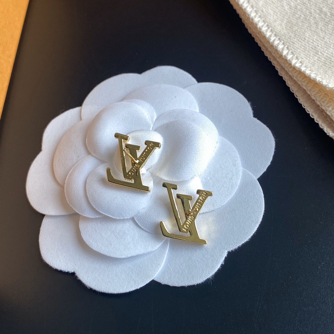 Louis Vuitton Earrings - FashionPlug